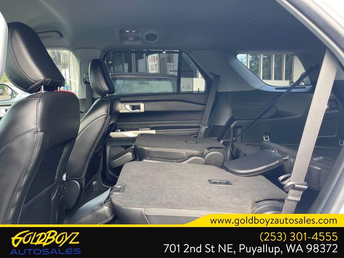 Ford Explorer photo 12