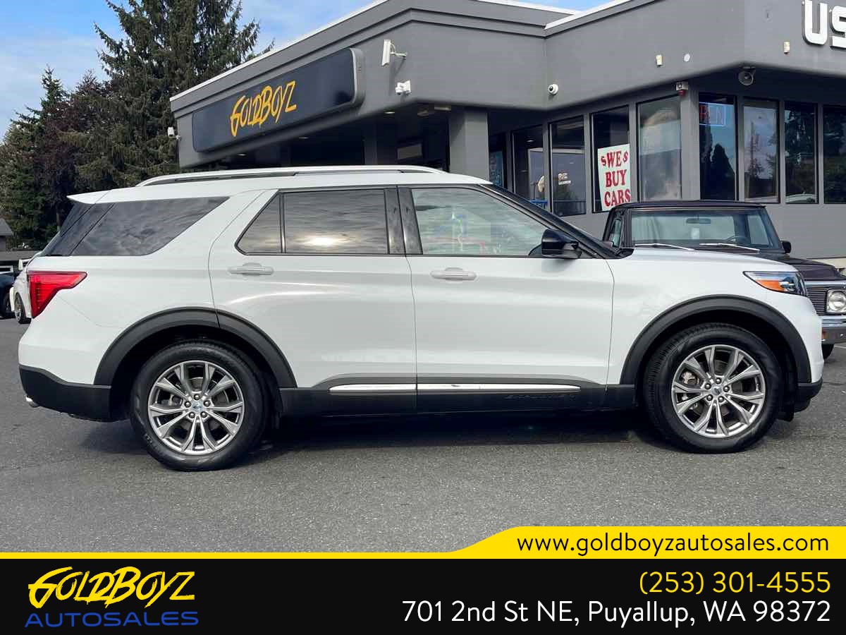 Ford Explorer photo 2