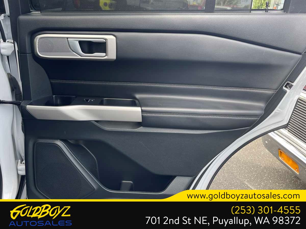 Ford Explorer photo 24