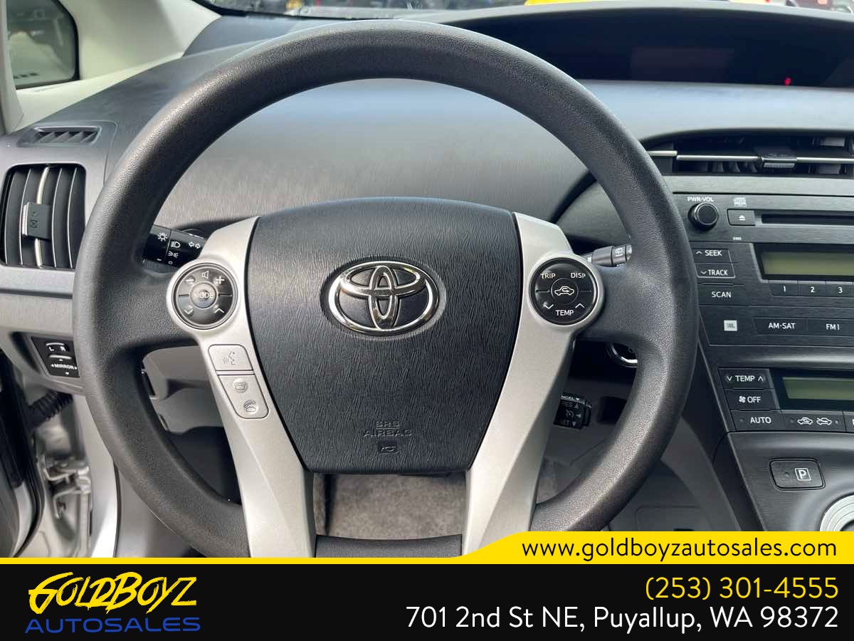 Toyota Prius photo 17