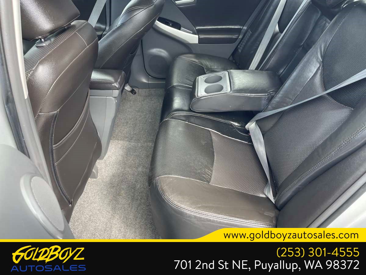Toyota Prius photo 36