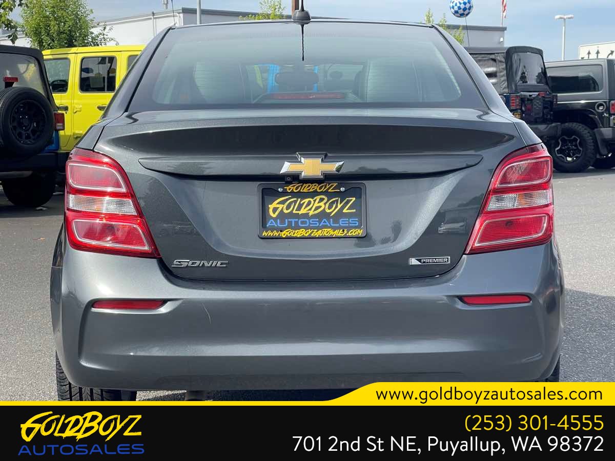 Chevrolet Sonic photo 4