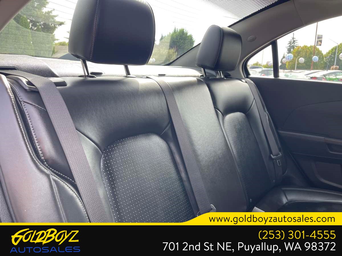Chevrolet Sonic photo 18