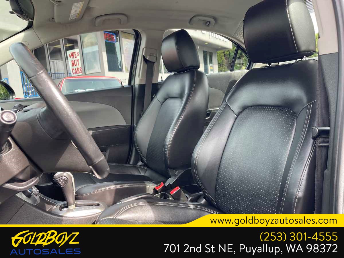 Chevrolet Sonic photo 12