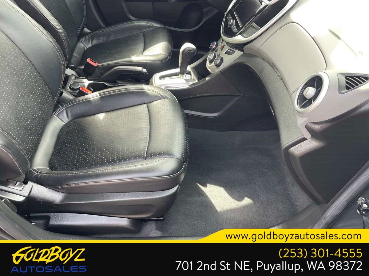 Chevrolet Sonic photo 14