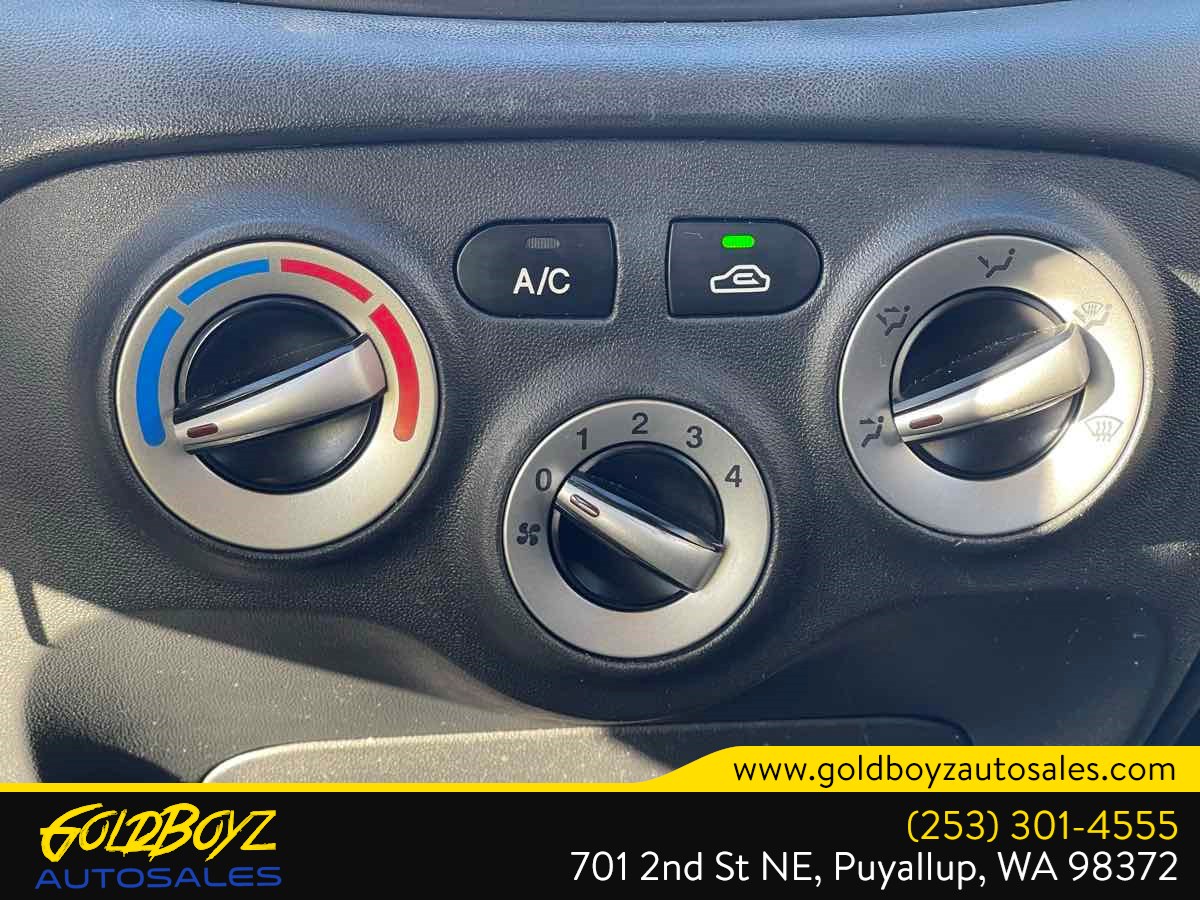 Hyundai Accent photo 38