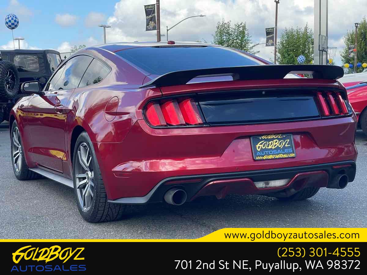 Ford Mustang photo 5