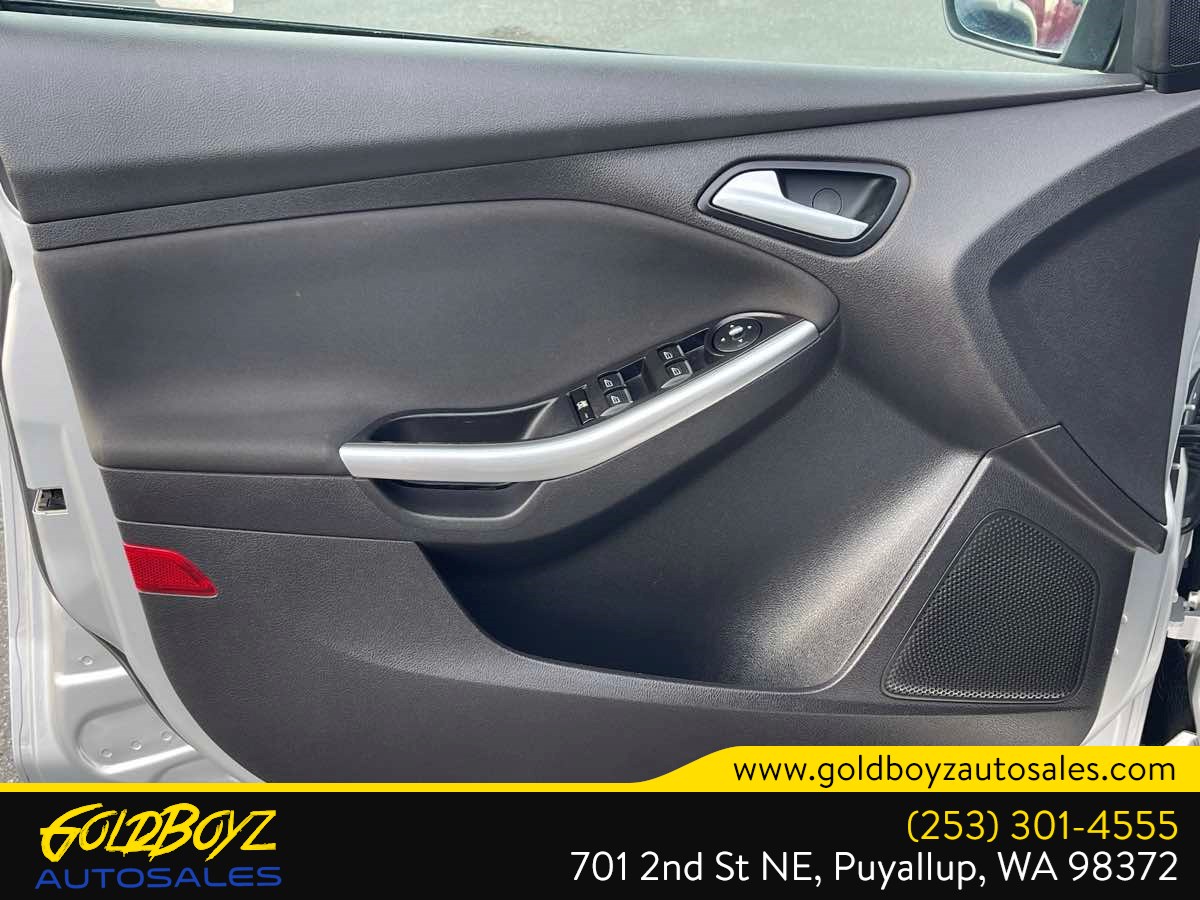 Ford Focus photo 10