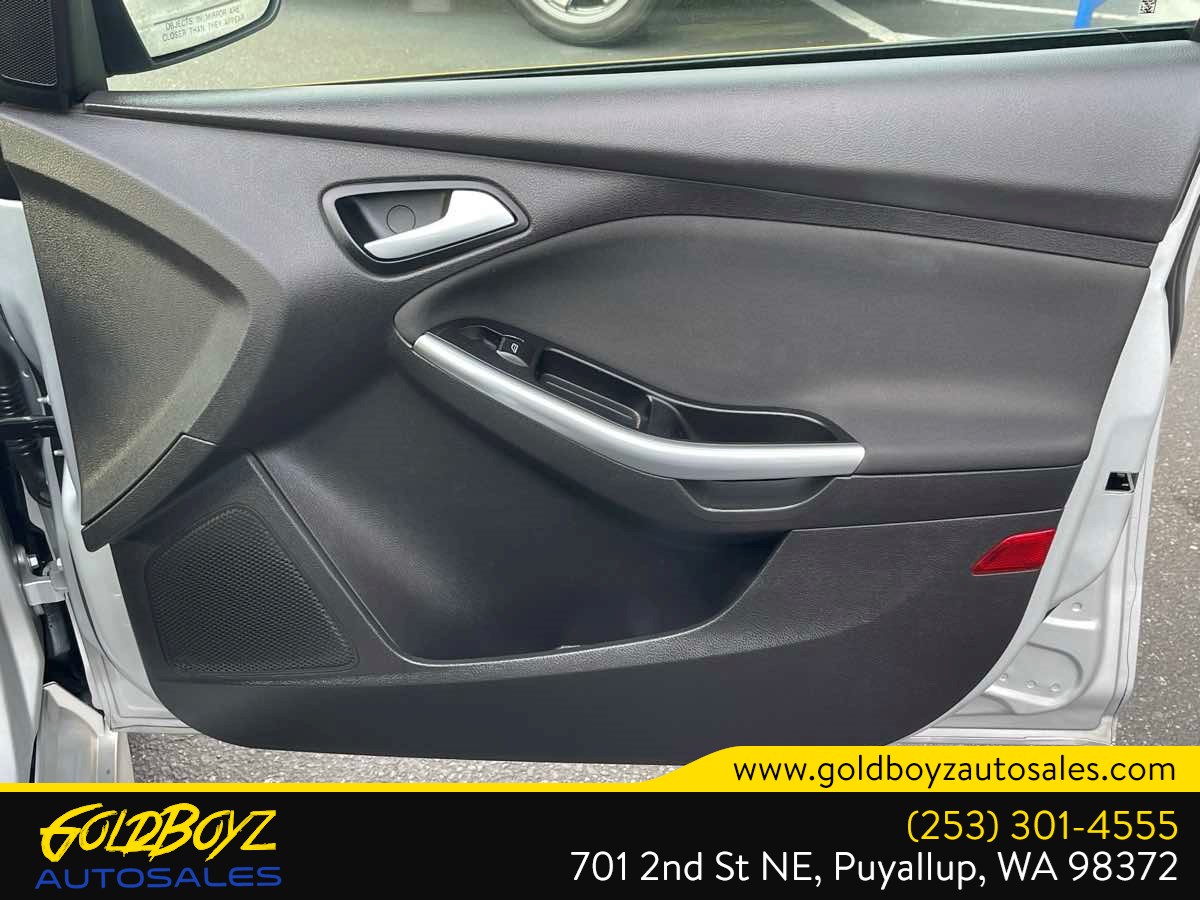 Ford Focus photo 23