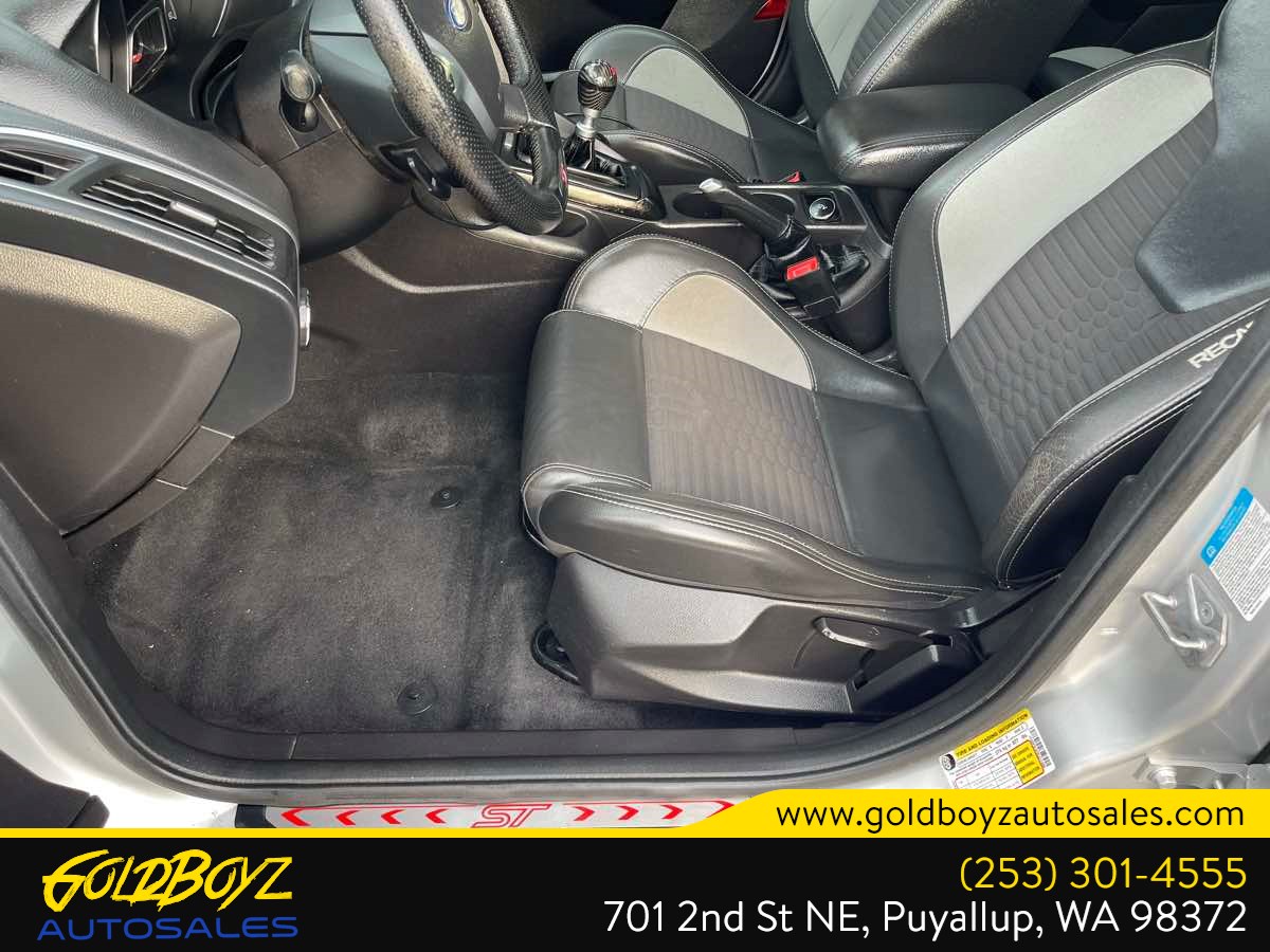 Ford Focus photo 13