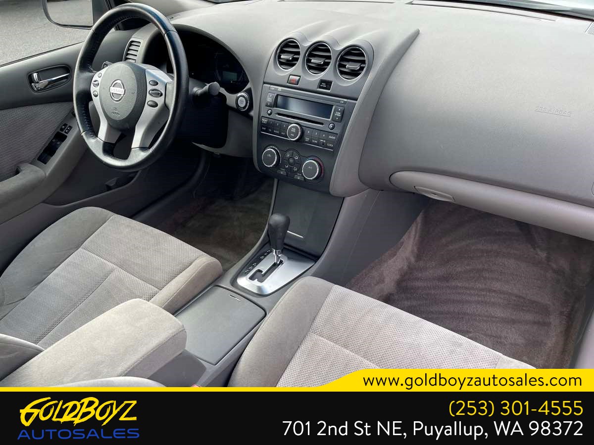 Nissan Altima photo 27