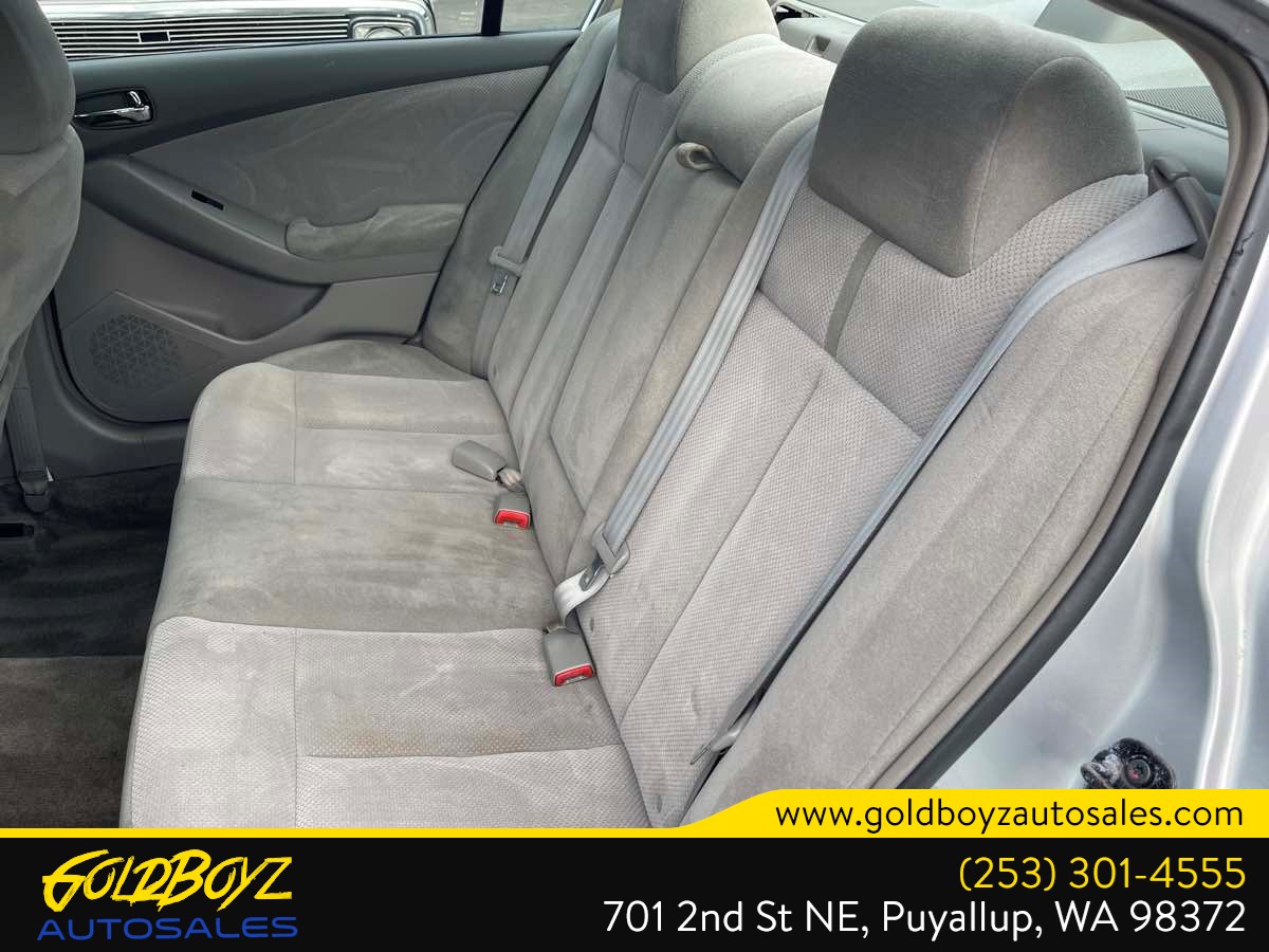 Nissan Altima photo 16