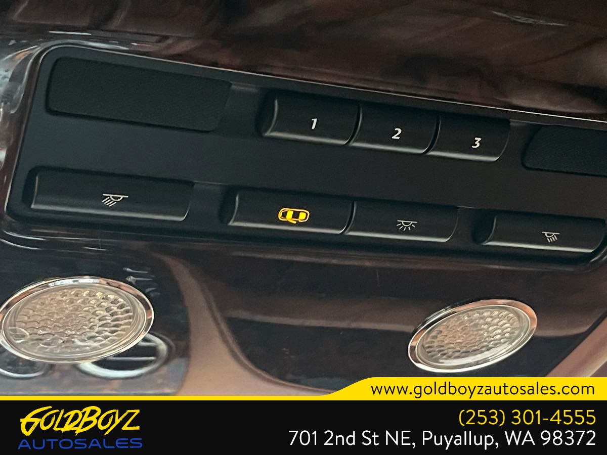 Photo 31 of this Bentley Continental