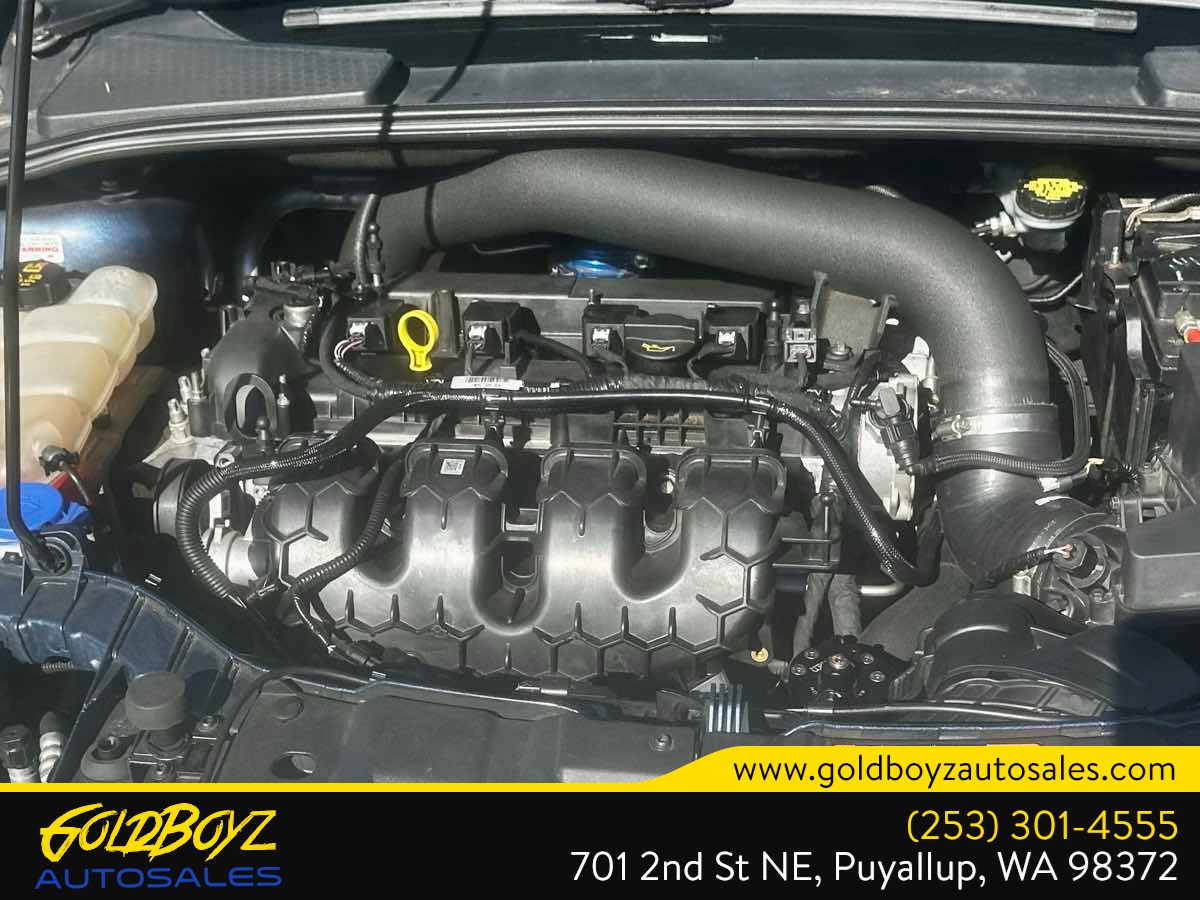 Photo 15 of this Ford Focus