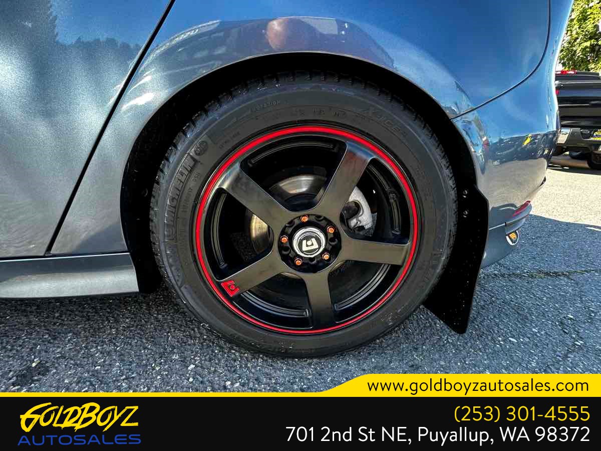 Photo 12 of this Ford Focus