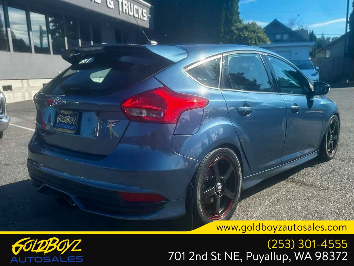 Photo 4 of this Ford Focus