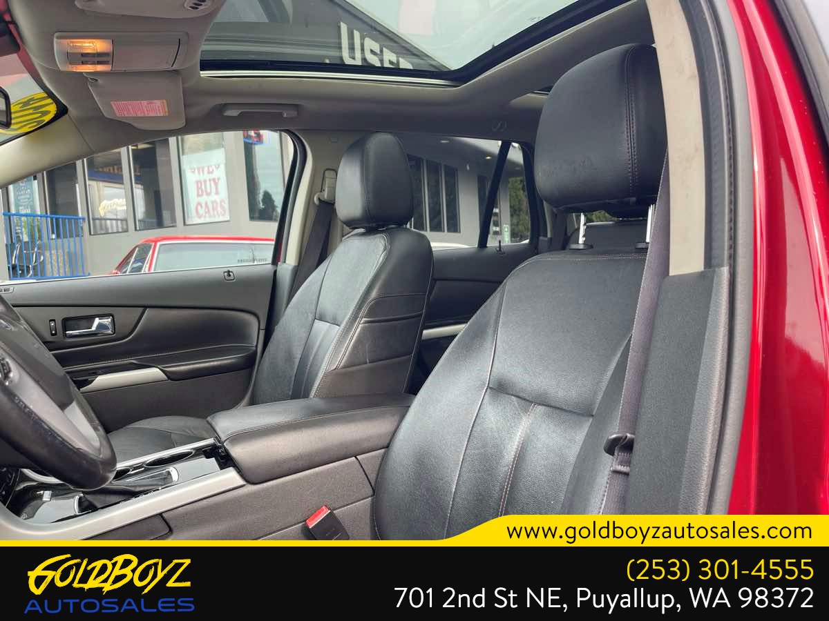 Photo 13 of this Ford Edge