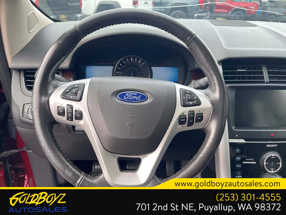 Photo 25 of this Ford Edge