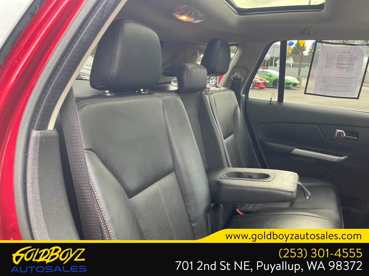 Photo 19 of this Ford Edge