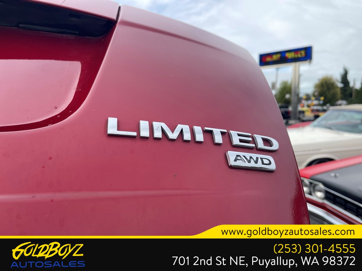 Photo 36 of this Ford Edge