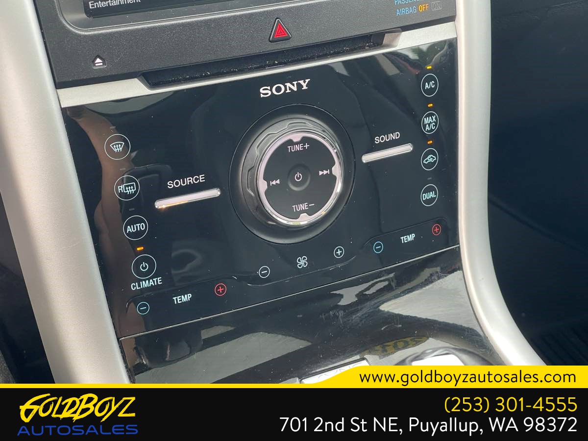 Photo 30 of this Ford Edge