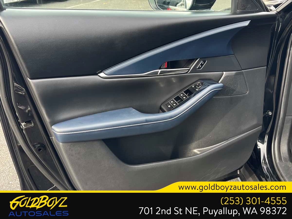 Mazda CX-30 photo 34