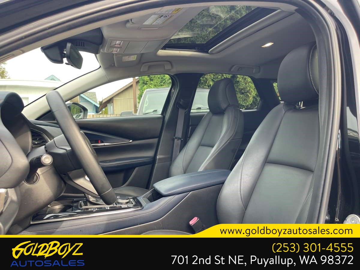 Mazda CX-30 photo 10