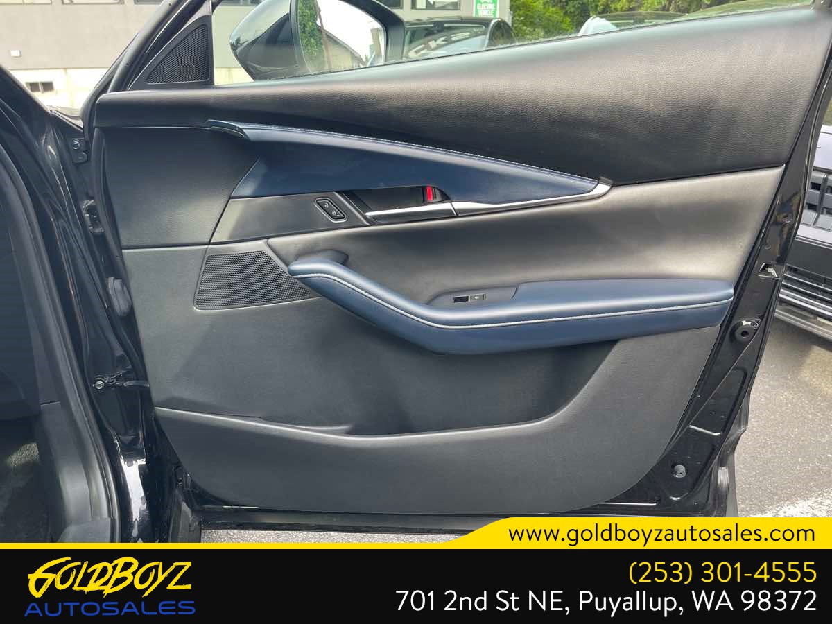 Mazda CX-30 photo 32