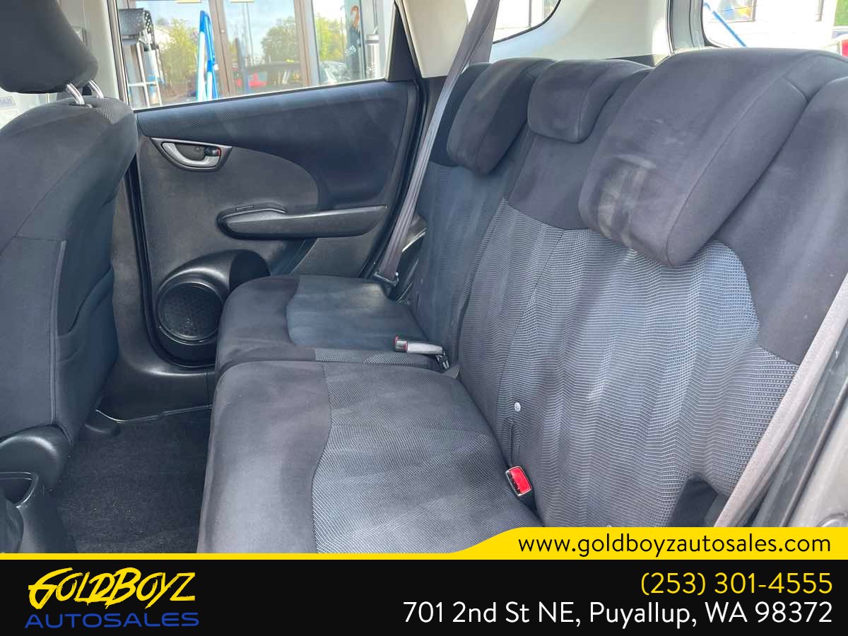 Photo 15 of this Honda Fit