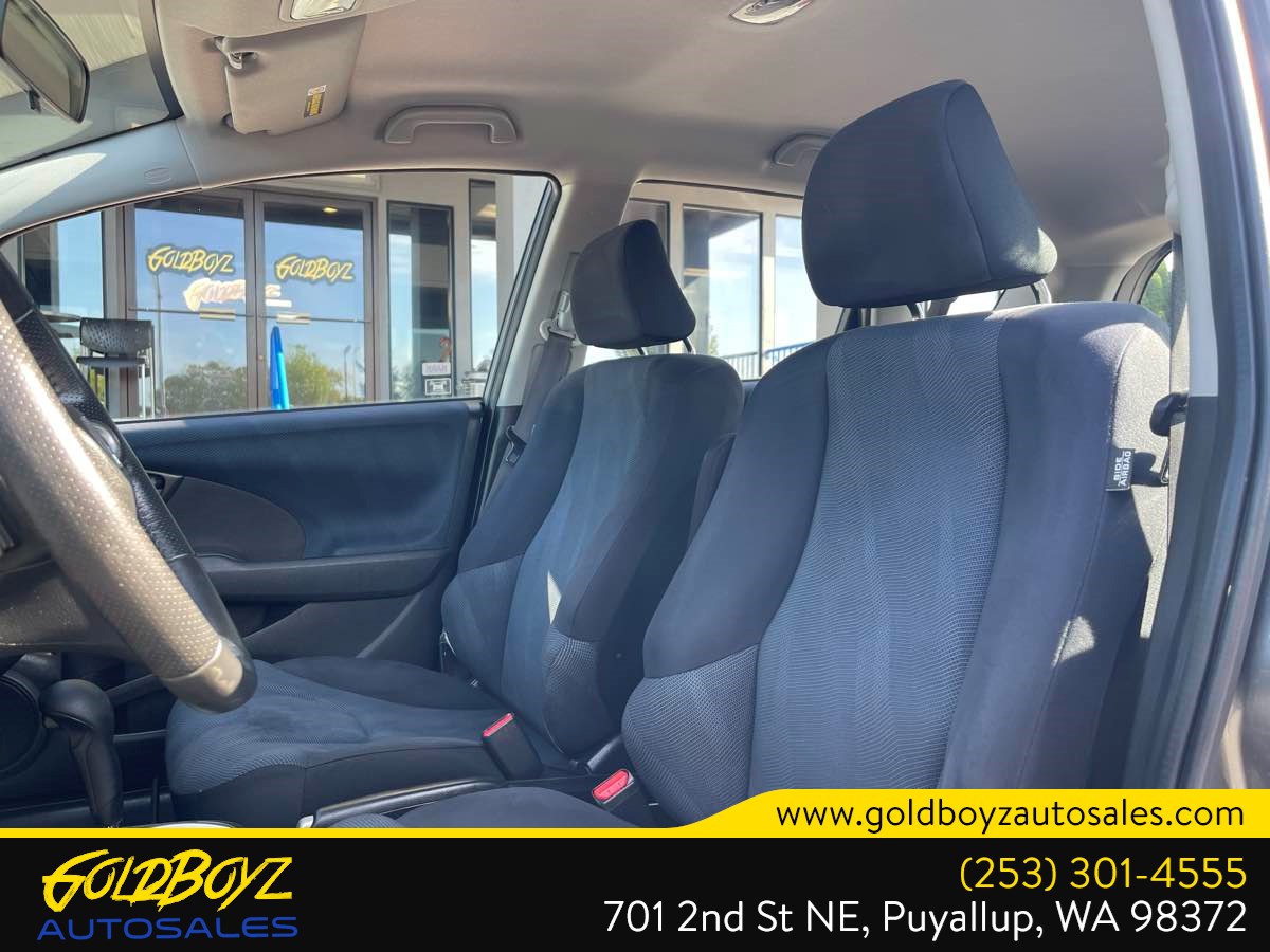 Photo 11 of this Honda Fit