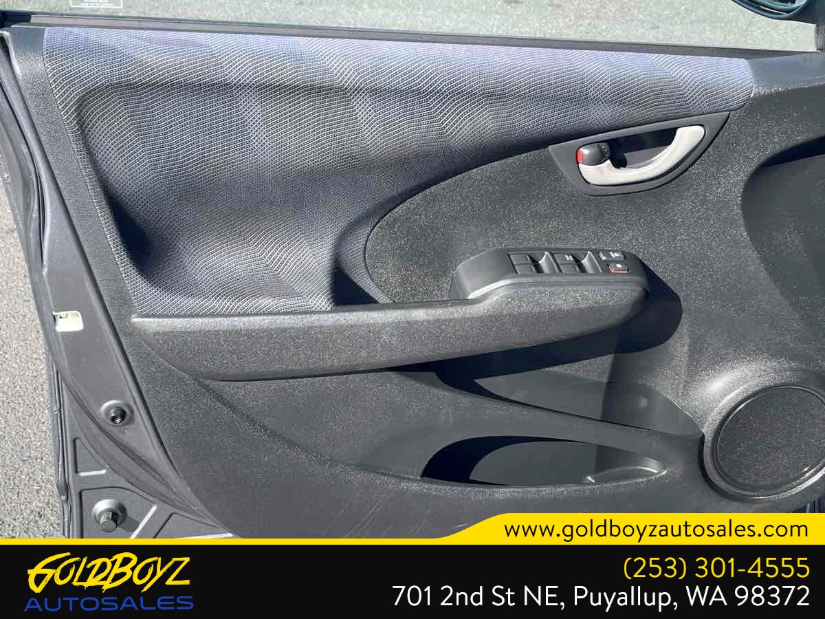 Photo 10 of this Honda Fit