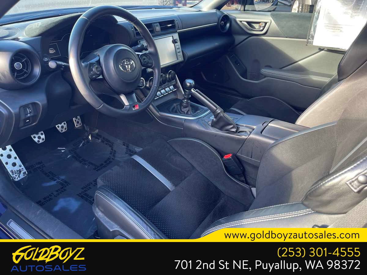Photo 13 of this Toyota GR86