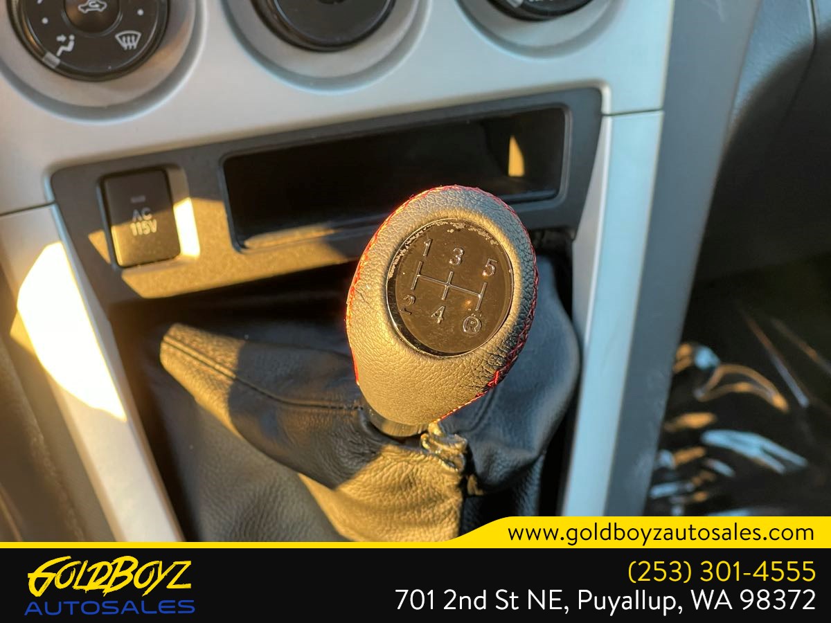Photo 31 of this Pontiac Vibe