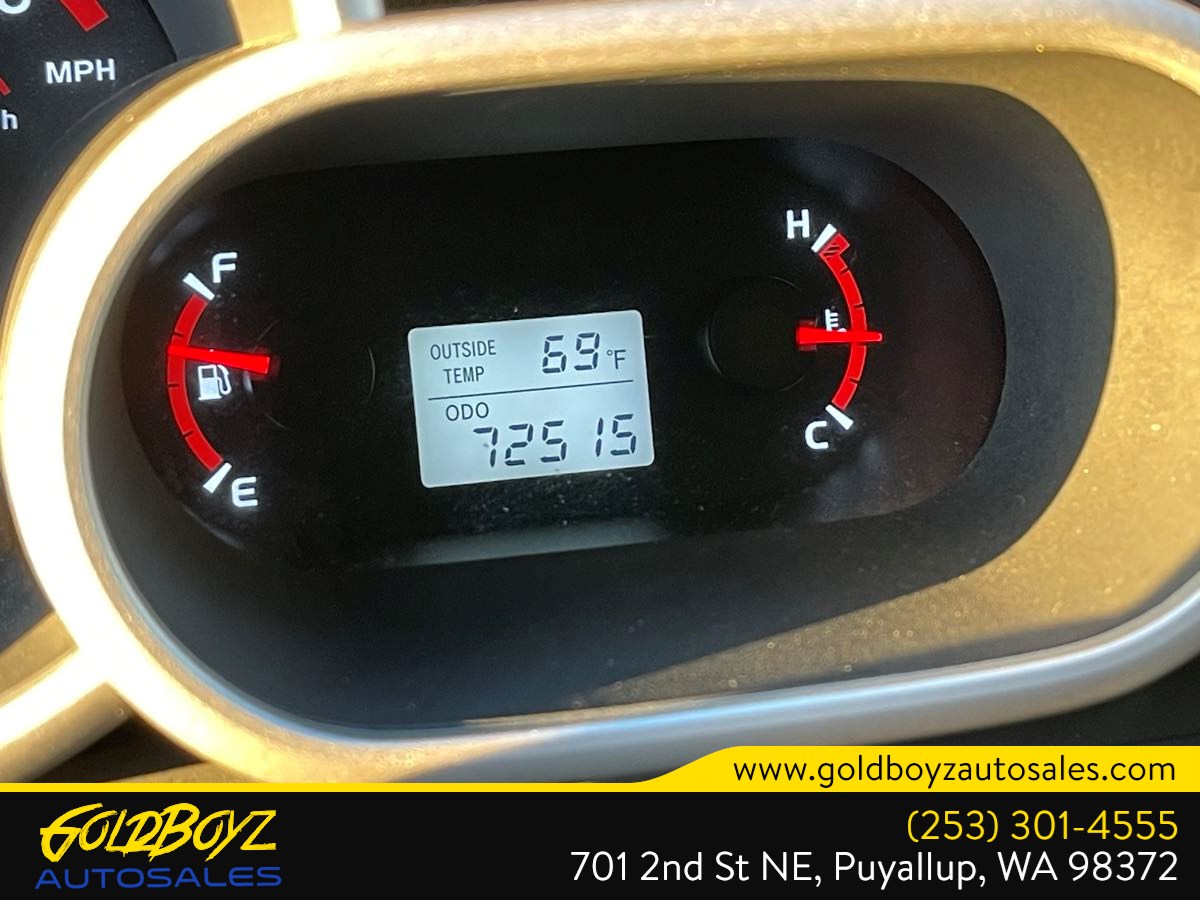 Photo 26 of this Pontiac Vibe