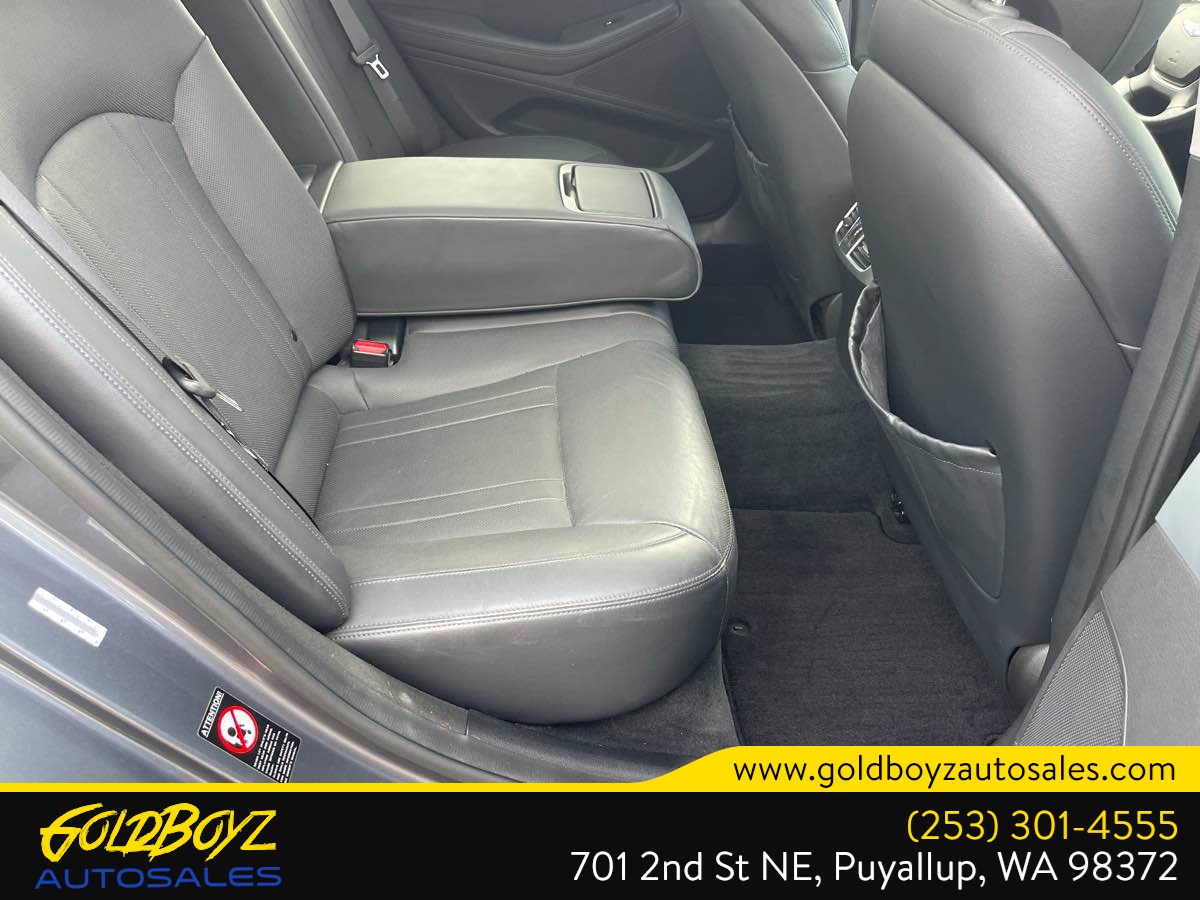 Photo 12 of this Hyundai Genesis