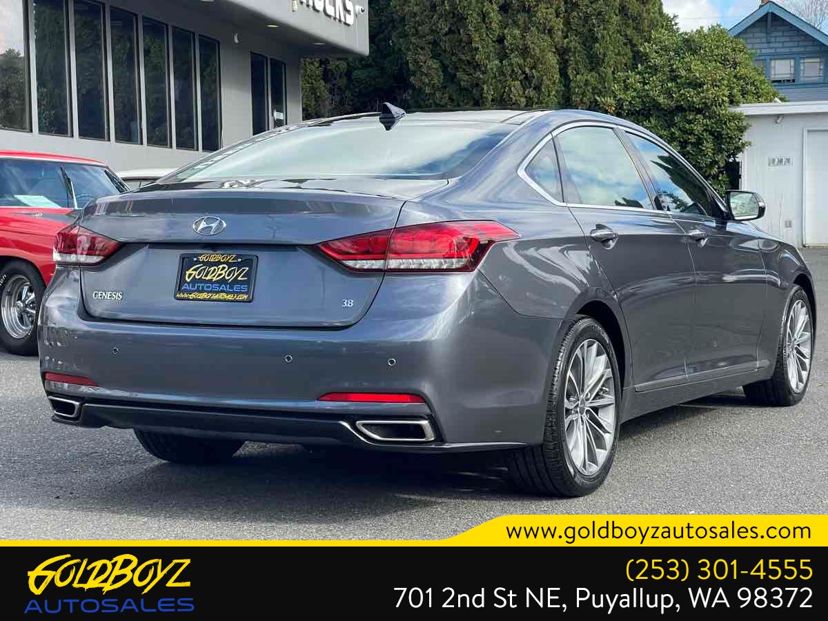 Photo 4 of this Hyundai Genesis