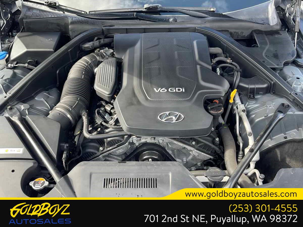 Photo 10 of this Hyundai Genesis