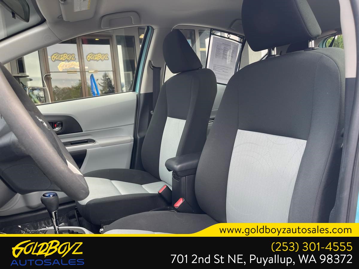 Photo 13 of this Toyota Prius c
