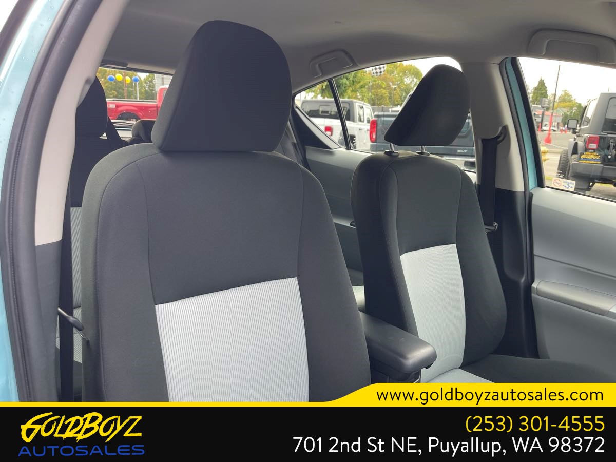 Photo 21 of this Toyota Prius c