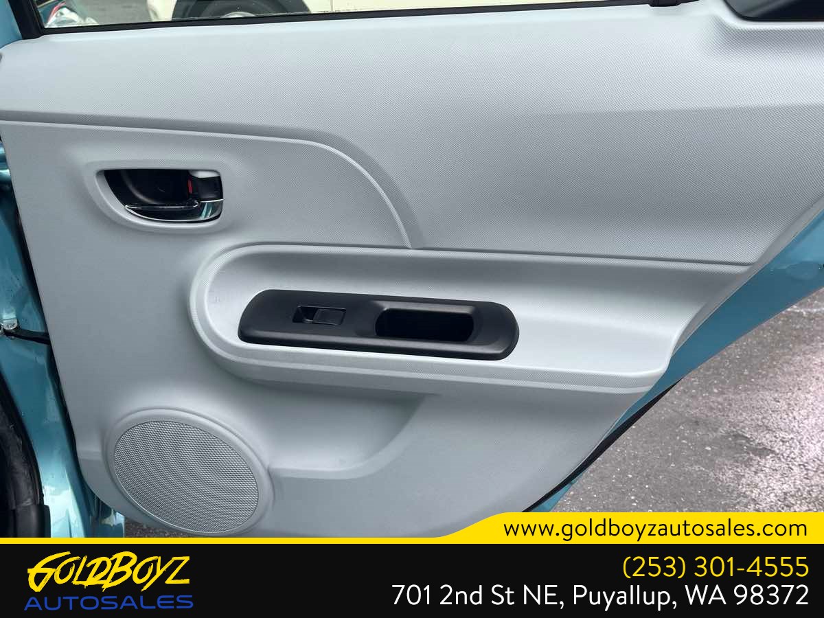 Photo 20 of this Toyota Prius c