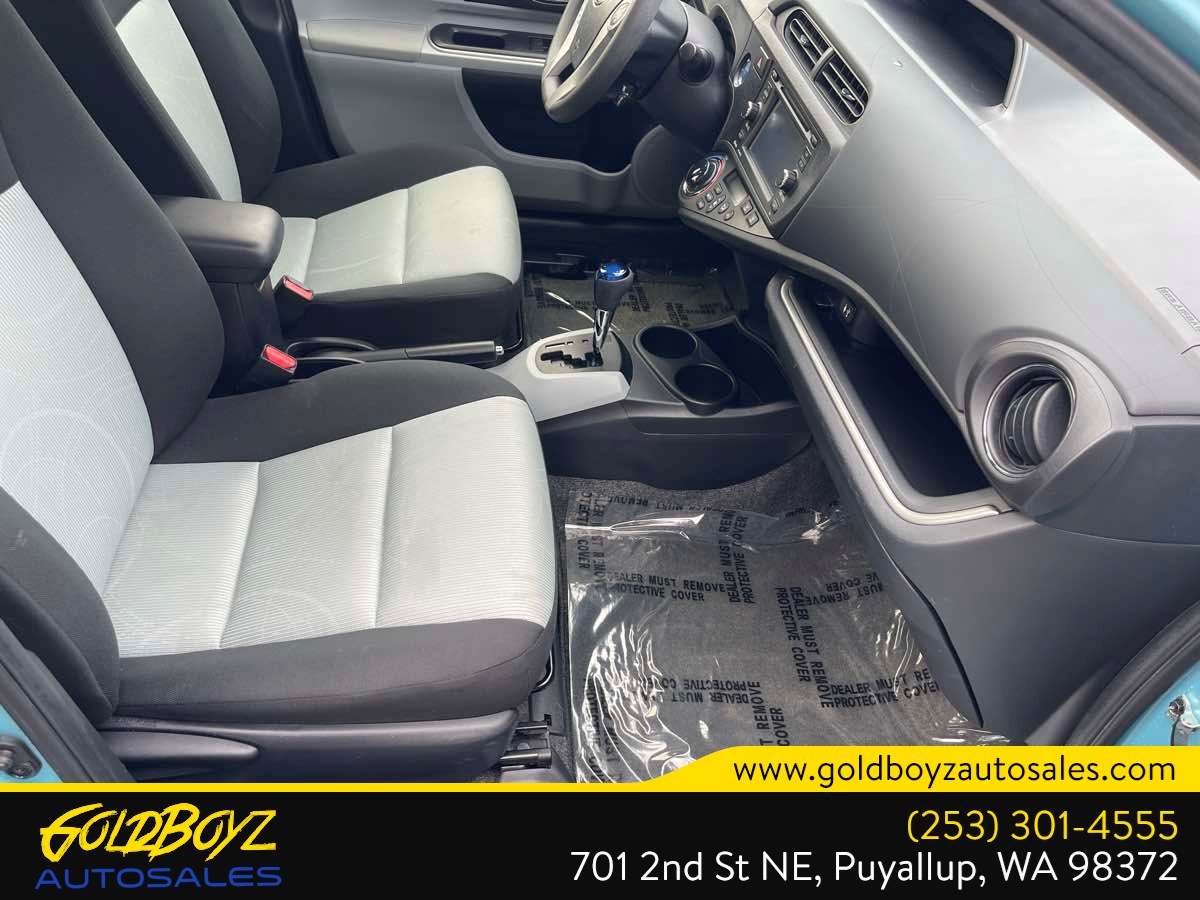 Photo 24 of this Toyota Prius c