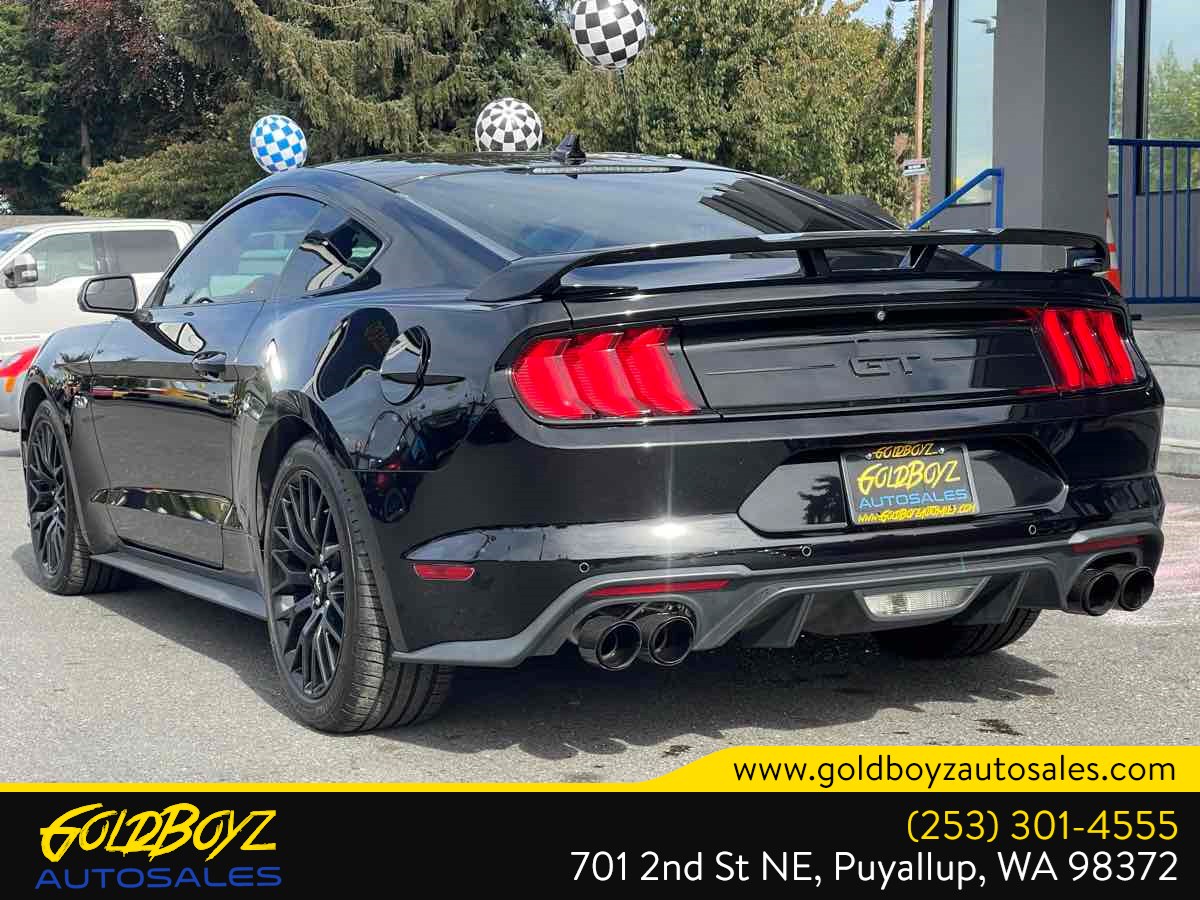 Photo 5 of this Ford Mustang