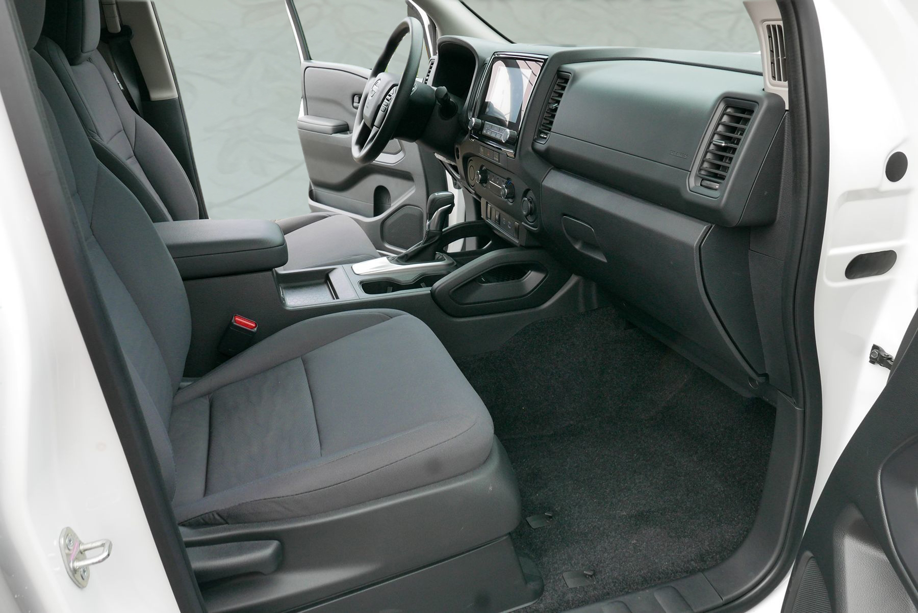 2023 Nissan Frontier S photo 11