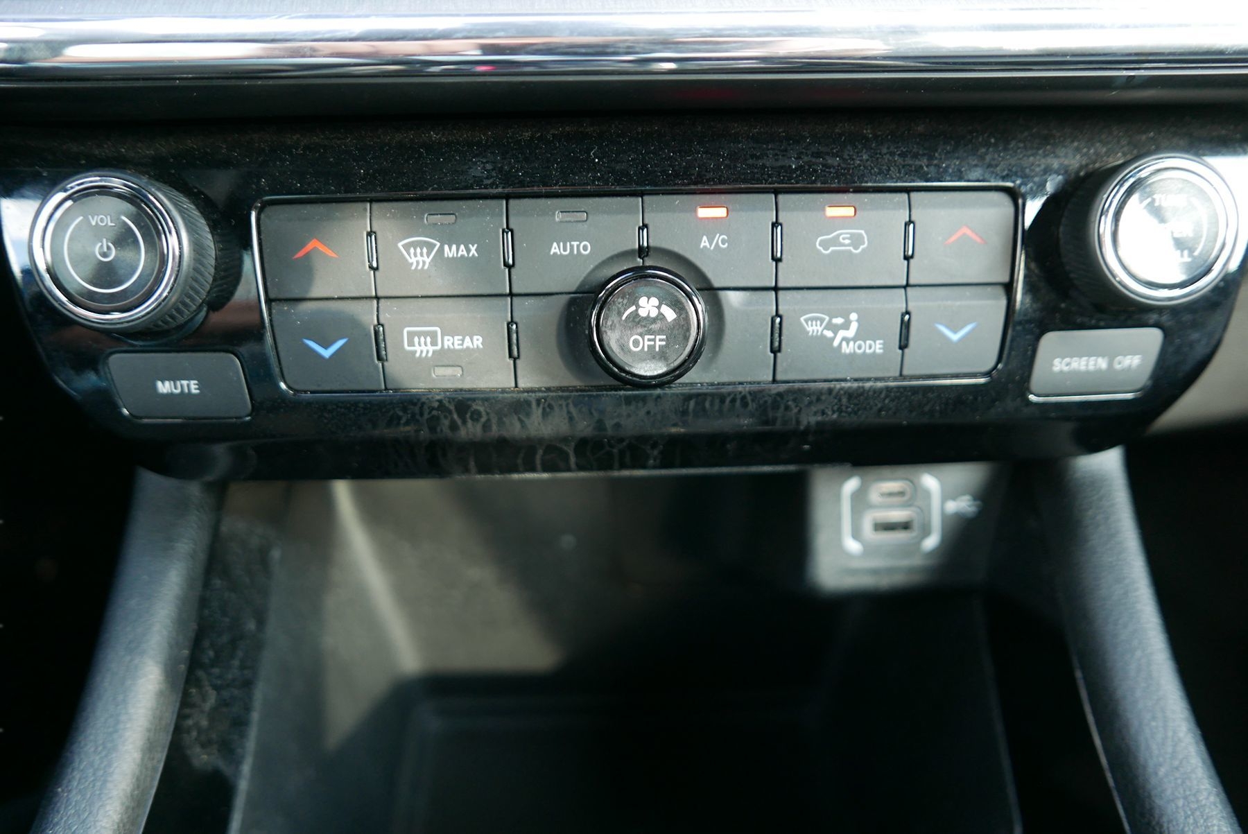 2024 Jeep Compass Limited - Photo 22