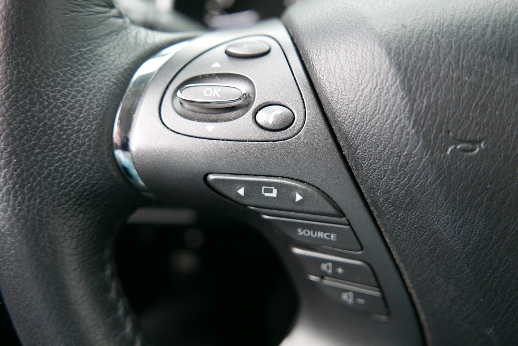 2023 Nissan Murano SV - Photo 17