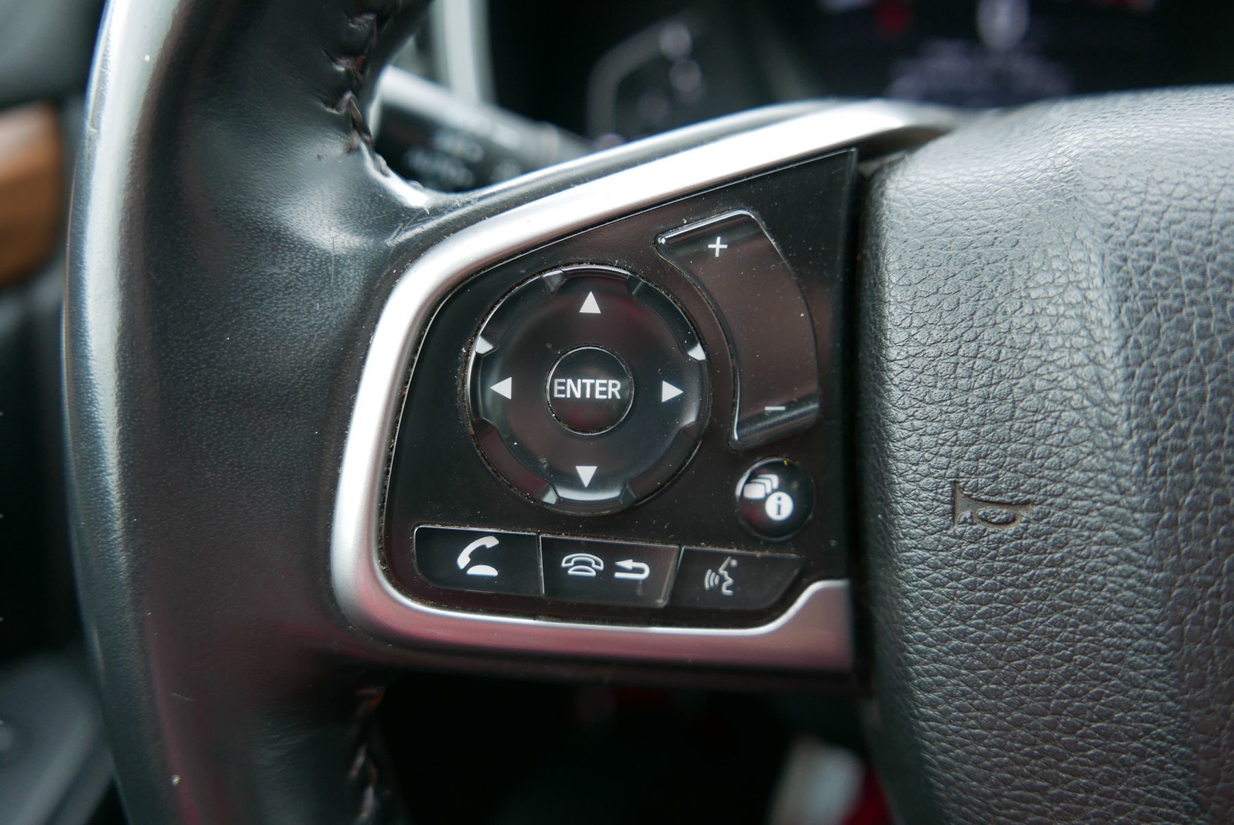 2019 Honda CR-V Touring - Photo 17