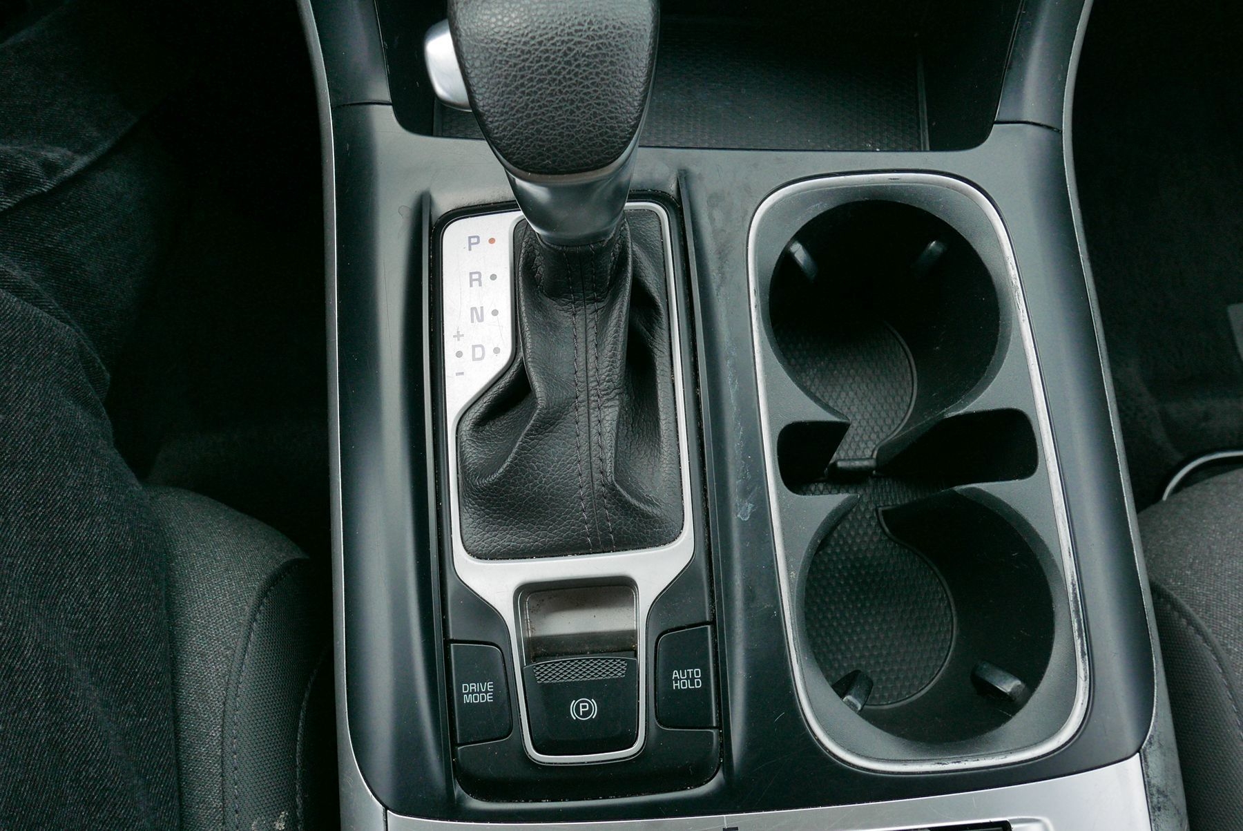 2022 Kia Carnival LX - Photo 23