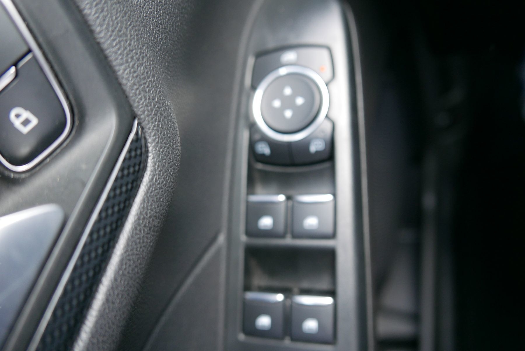 2024 Ford Escape ST-Line - Photo 16
