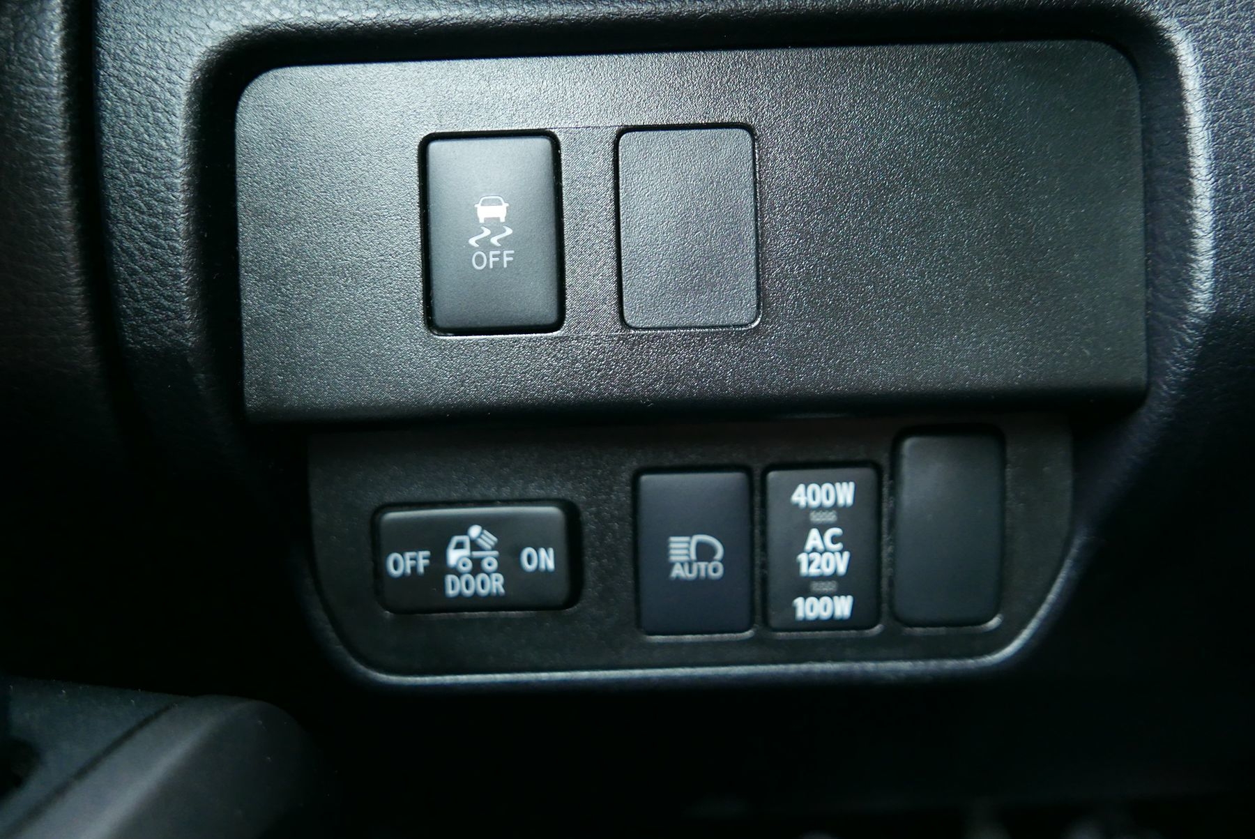 2022 Toyota Tacoma TRD photo 16