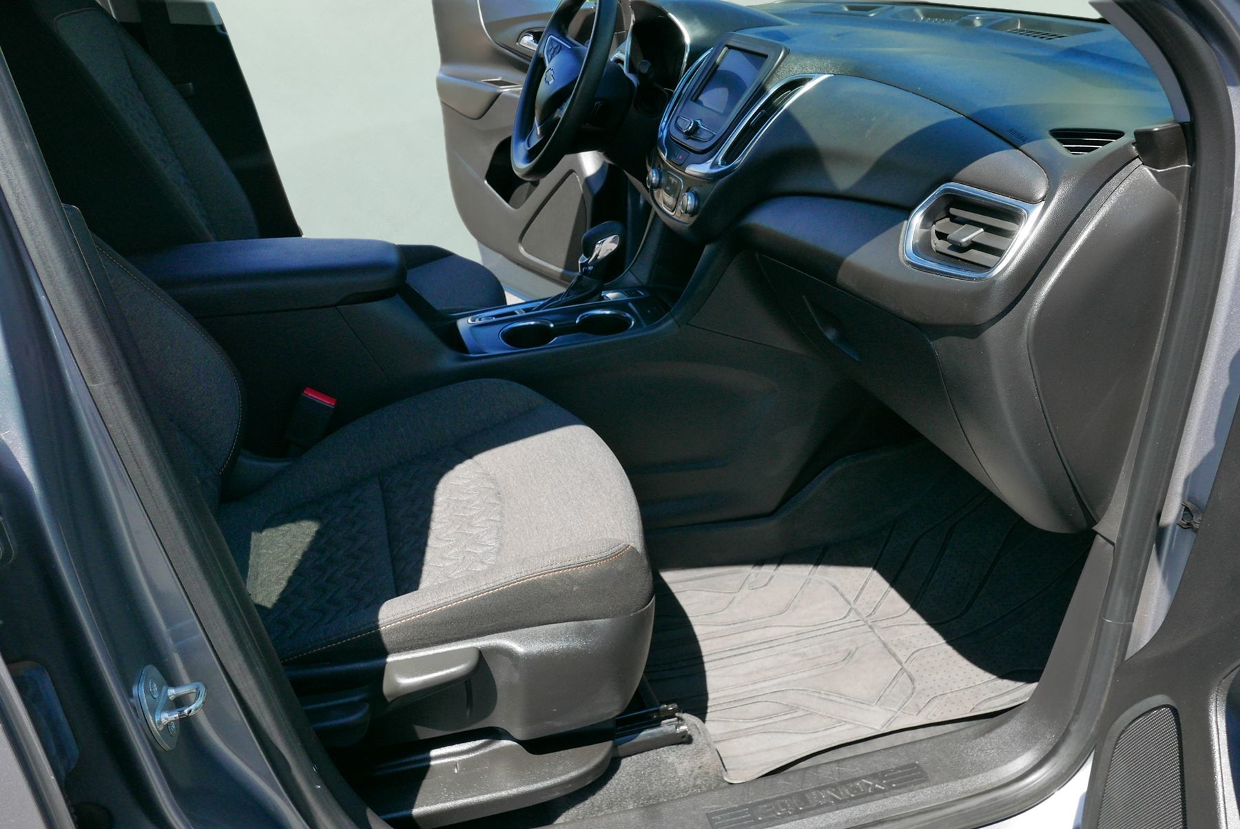 2023 Chevrolet Equinox LT photo 11